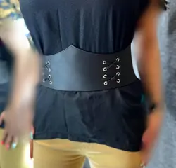 کمر بند چرمی تاج کد ۲۴۲