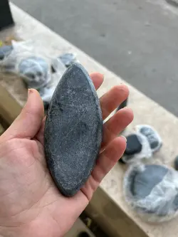 ماساژ سنگ داغ