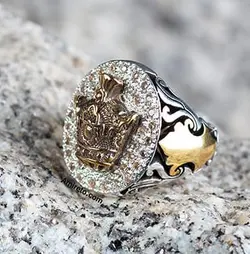 انگشتر نقره مردانه طرح تاج طلایی و مخراج الماس طبیعی معدنی کد۷۷۶۷