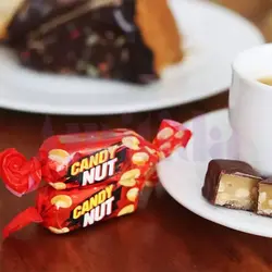 شکلات روشن کندی نات با مغز بادام زمینی بسته یک کیلوییCandy Nut Caramel Chocolate with Light Peanuts 1kg
