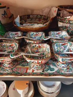 بستنی خوری مرغی قدیمی