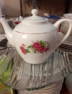 قوری چینی گل سرخی